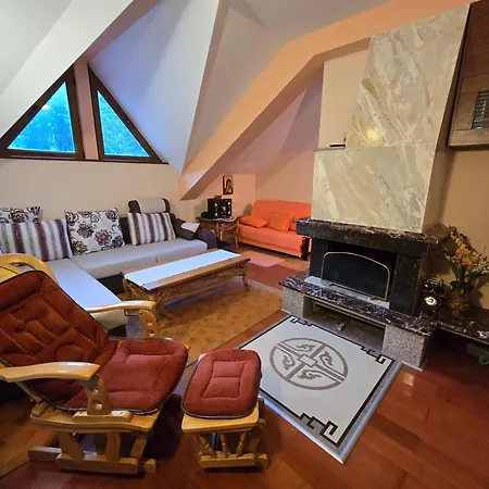 Cozy In Castle Complex On The Slope *
